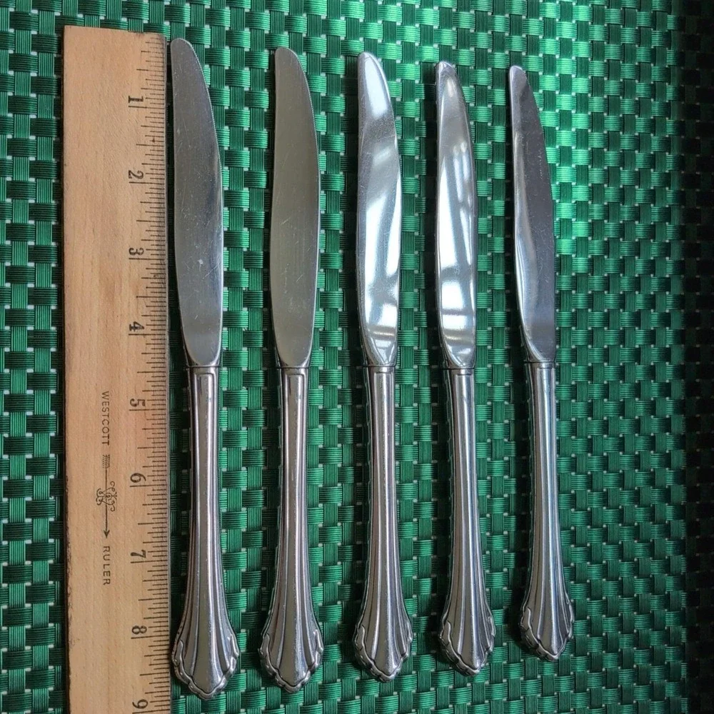 Oneida CLARETTE Dinner Knives Set Lot of 5 Community Betty Crocker Stainless USA